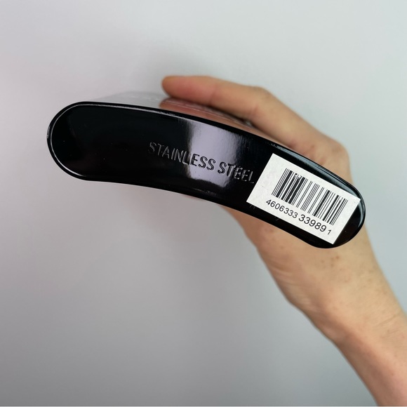 Stainless Steel Flask with Four Shot Glasses and a Funnel - Picture 6 of 6